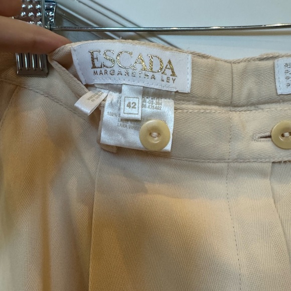 Escada Vintage Cream Women's Trousers - Picture 2 of 4